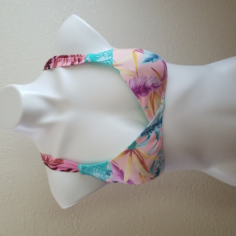 New Bar 111 bikini top size med‎